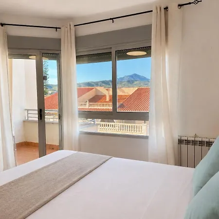 Spacious House In With A Terrace And Pool * El Campello